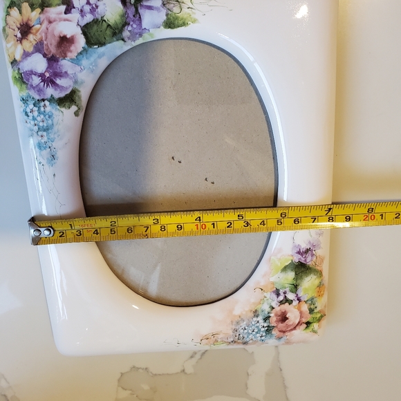 Terragrafics flower picture frame, 7" by 9" - Picture 5 of 8